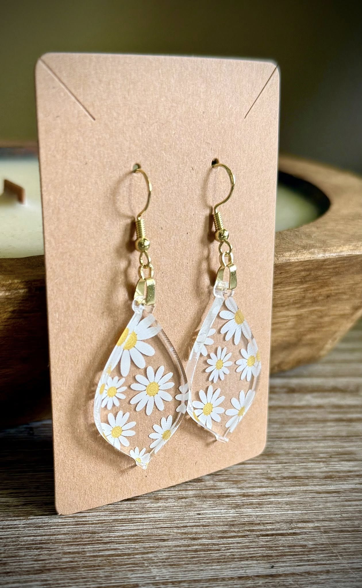Acrylic Dangle Earrings - Daisy Design